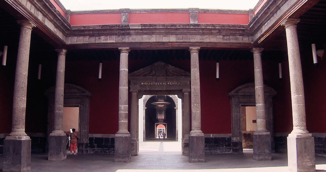 Interior de la Bilbioteca de Mxico