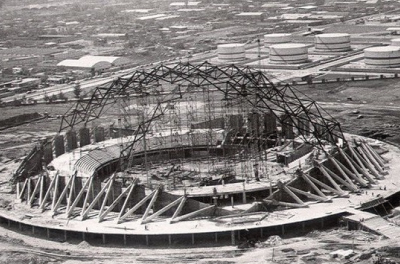 Construcci�n del Palacio de los Deportes